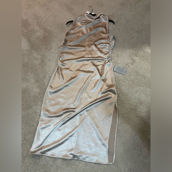 Mock Neck Midi Dress/L NWT - Picture 2 of 4